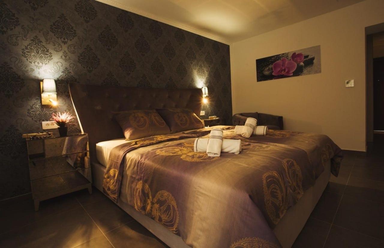 Azzurro Luxury Rooms Трогир Экстерьер фото